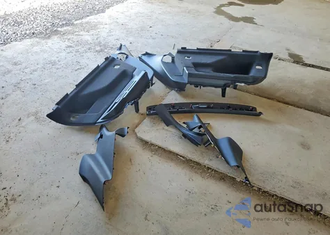 2025 Cadillac Xt4 Premium Luxury z USA, uszkodzony, nr VIN 1GYFZDR40SF131307